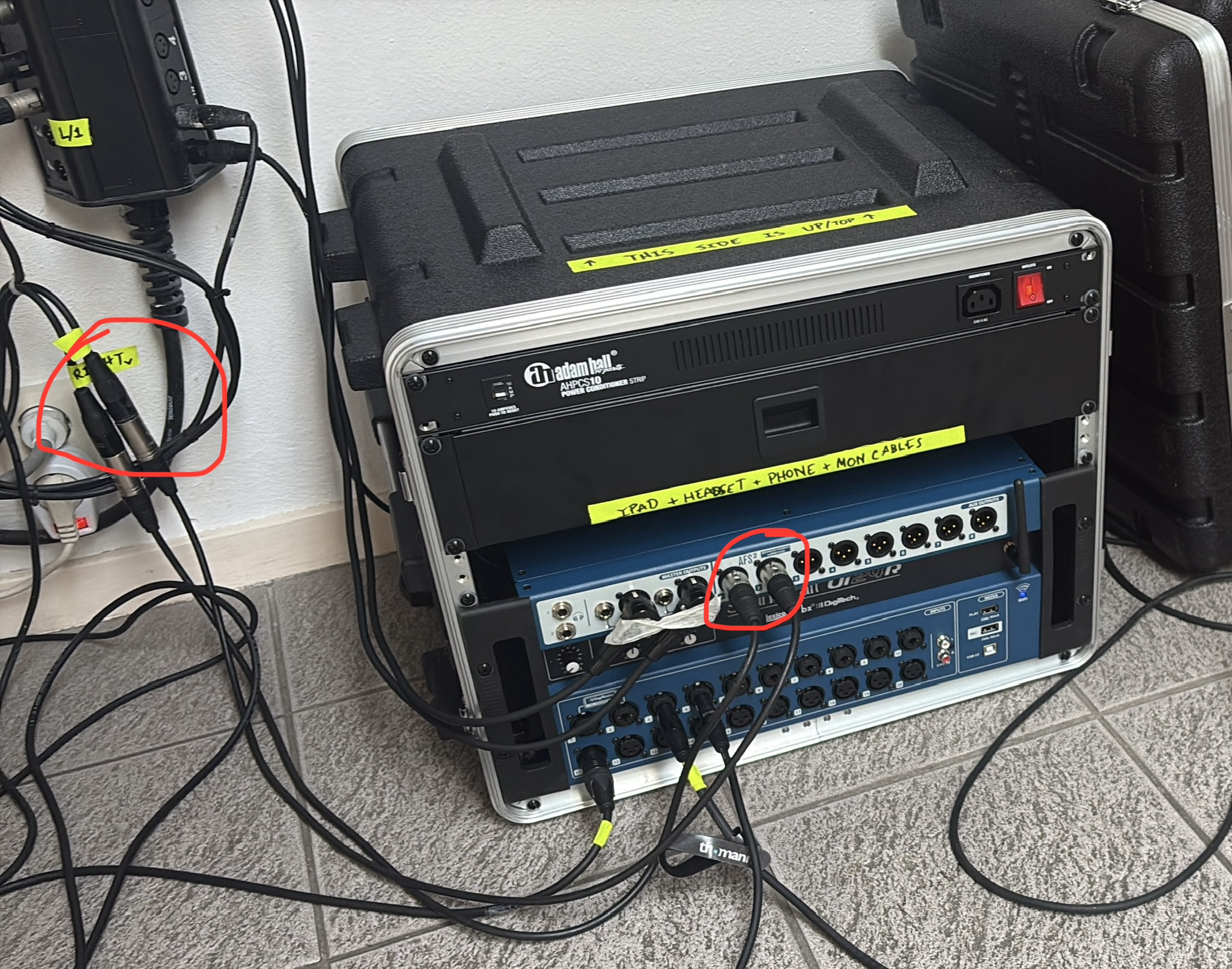 mixer aux outputs